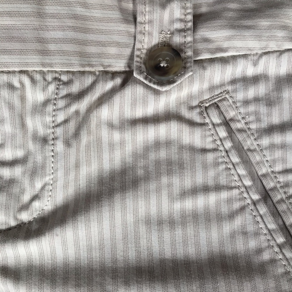 GAP shorts - Picture 2 of 3